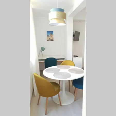 Apartment Stunning Newly Refurbished Flat In Cascais *